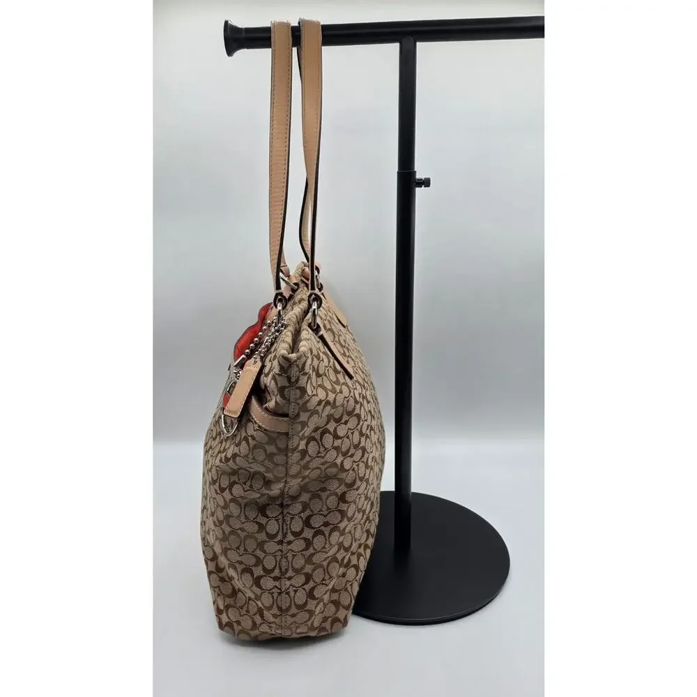 Coach signature stripe